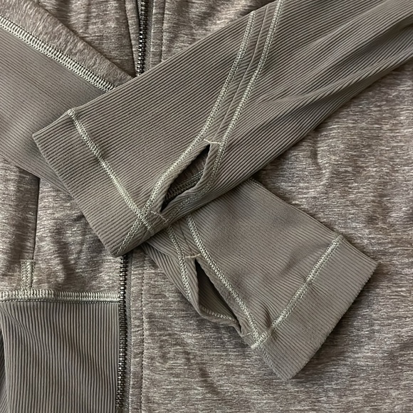 Lululemon Bhakti Double Zipper Yoga Jacket in Heather
Slate Gray, 2 - Picture 6 of 8
